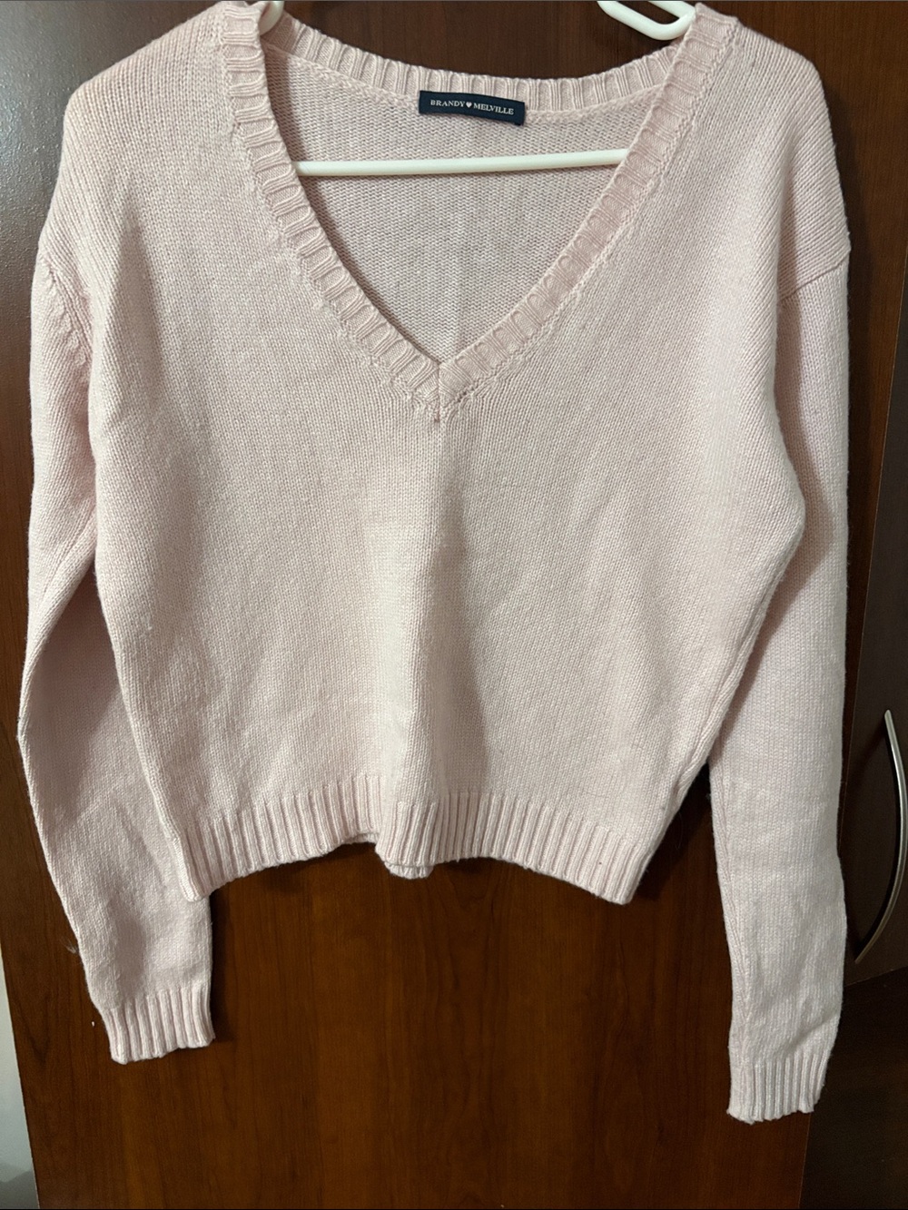Brandy Melville Light Pink V-Neck Knit Sweater medium cropped made in Italy